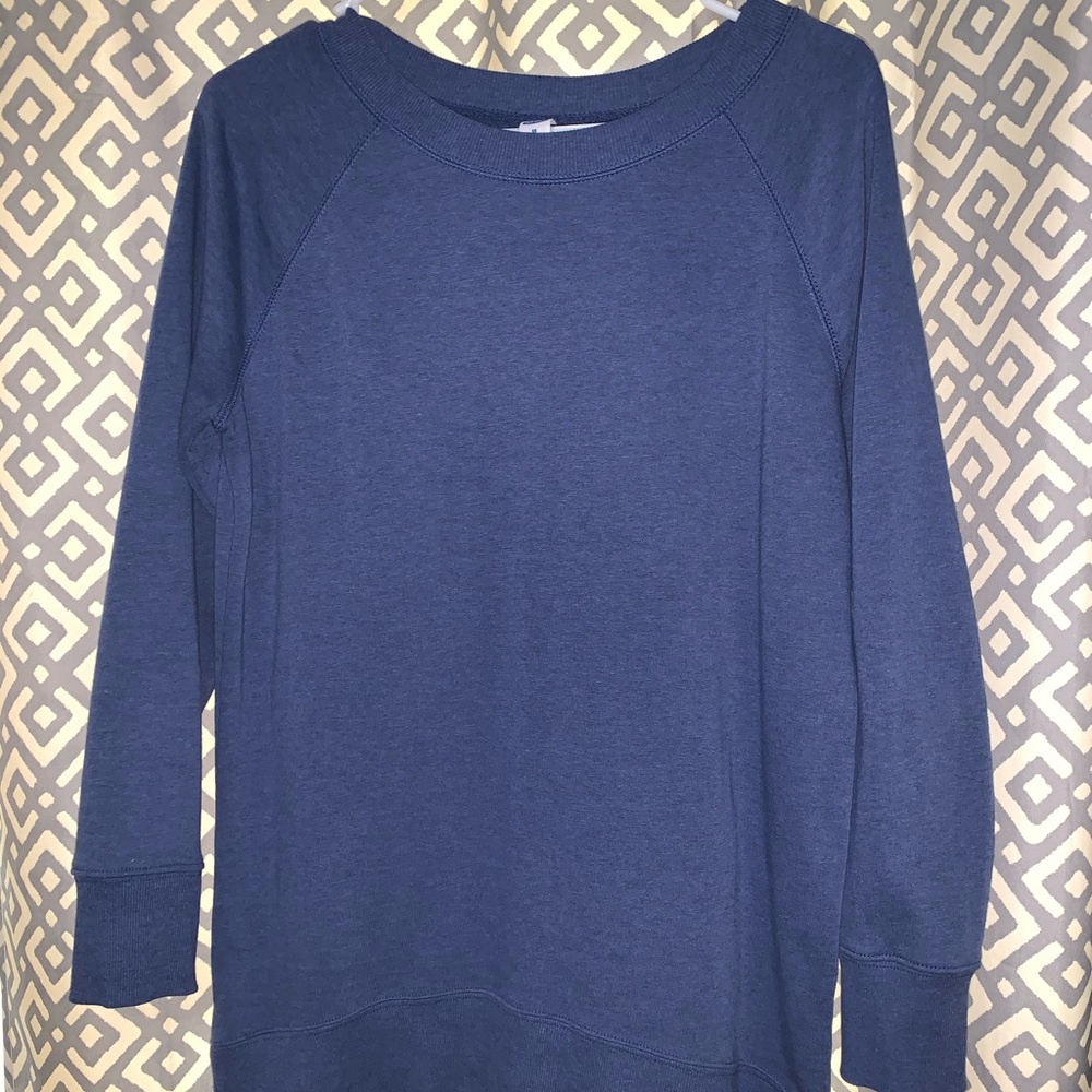 Old Navy crew neck sweatshirt!